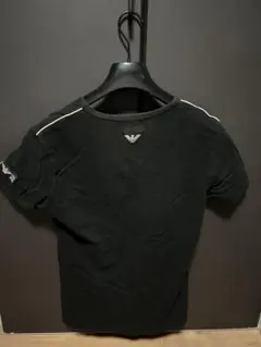 EMPORIO ARMANI ブラック Vネック Tシャツ