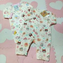 新品　女の子　サンリオキャラクターズ　アンパンマン　長袖　ロンパース　70
