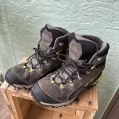 Item thumbnail for item 74120482-2f3a-46a5-a6d8-a0ddab45e75d