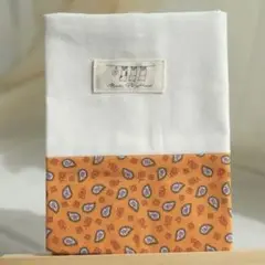 ハンドメイド　文庫本　ブックカバー　猫