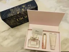 NARCISO RODRIGUEZ EUA DE PARFUM 2点セット - メルカリ