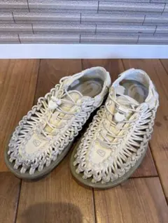 KEEN キーン UNEEK ユニークサンダル ホワイト 25cm
