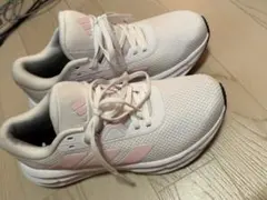 adidas ランニングシューズ