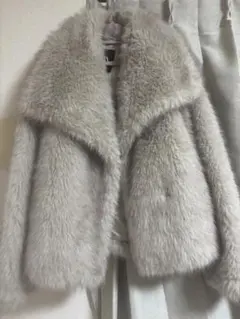 ZARA ライトグレー ファーコート M