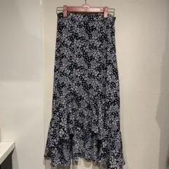 送料込☆H&M☆花柄スカート☆ミディアム丈
