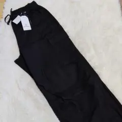 新品タグ付✨黒　カーゴパンツ　Sサイズ　ゆったり　カジュアル