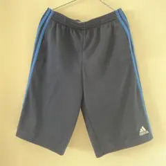 adidas アディダス　150cm ハーフパンツ