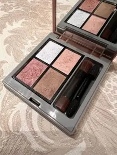 ETVOS MINERAL CLASSY SHADOW ホリデー限定　2025