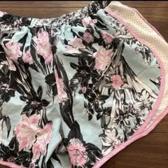 NIKE スポーツショートパンツ