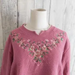 古着　レトロ　ビンテージ　スウェット　ニット　ピンク　花　ハート　刺繍　かわいい