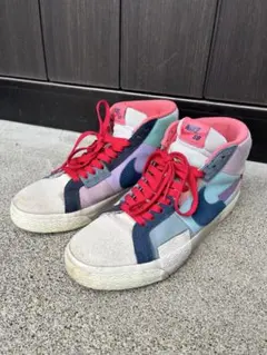Nike SB Blazer Mid マルチカラー スニーカー