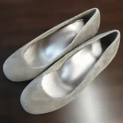 AKAIISHI グレーベージュ スエードパンプス　22.5cm