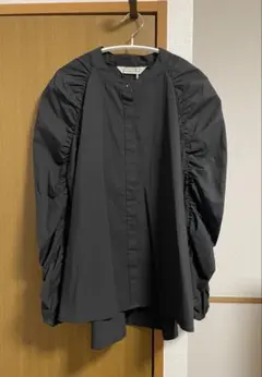 TORRAZZO DONNA　ギャザースリーブブラウス　新品未使用