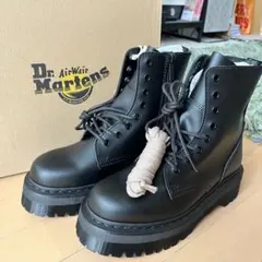 Dr. Martens JADON MONO 8ホールブーツ(ブラック)