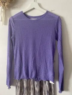 未使用　earth カットソー　パープル　長袖　シアー　トップス　差し色