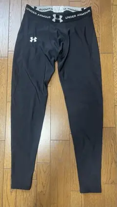 UNDER ARMOUR ブラック タイツ　レギンス XLサイズ