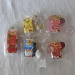 リプトン ミニチュアチャーム4種&ガチャ