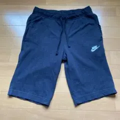 Nike ブラック ショートパンツ