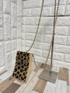 ケータイ　ショルダーポーチ　スマホ　ヒョウ柄　アニマル　ビーズ