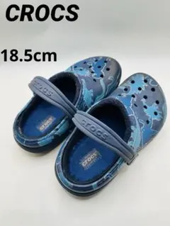 CROCS 花柄サンダル ブルー系　18.5cm