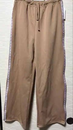 【しまむら】ayano パンツ　Ｍサイズ　茶色　新品未使用　激安