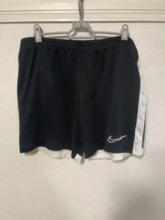 Nike DRI-FIT XL 黒白ショートパンツ ハーフパンツ