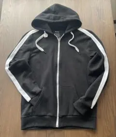 ベルシュカBershkaジップアップロングパーカー黒✴️フーディーメンズMサイズ