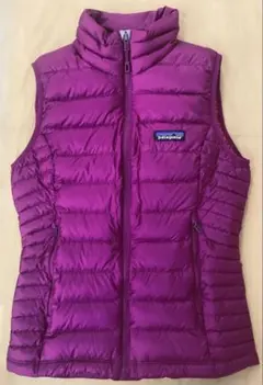 patagonia パタゴニア ダウンセーターベスト　マゼンタ