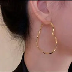 大ぶりハートピアス♡ ゴールド 新品 ラスト1点！早い物勝ち