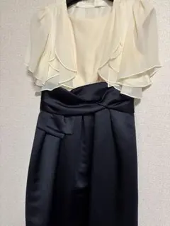 Aimer 美品 アイボリー・ネイビー フリルドレスセット、膝上丈 値下げ交渉可