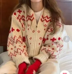 新品未使用タグ付きニットパーカー