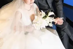 ブライダル／アーティシャルフラワーブーケ／ブートニア付き／ホワイトカラー