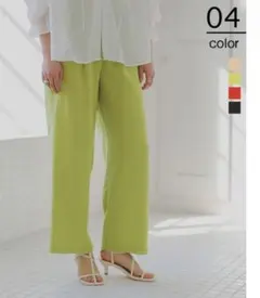 タック入りリラックスワイドパンツ