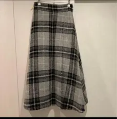 ミラオーウェン　グレー系チェック フレアスカート ウール混合