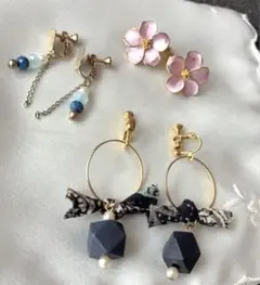 イヤリング 3点セット（ピンクお花／リボンフープ／ブルー天然石風）