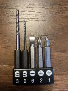 Item thumbnail for item 919989e4-7cc5-498a-8eb4-731774891d2a