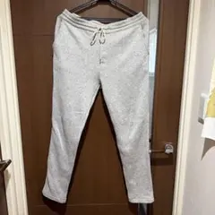 グレー ジョガーパンツ