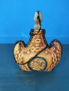 沖縄 壺屋焼 小橋川清正 赤絵双魚紋花瓶 - メルカリ
