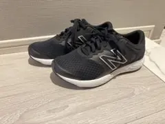 New Balance ブラック ランニングシューズ