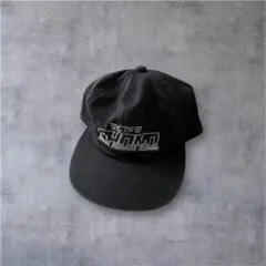 黒い刺繍ロゴキャップ ストリート