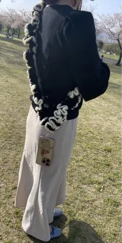 フリル付きスマホショルダーストラップ