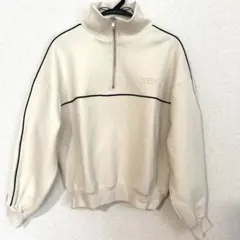 【美品】Chico パイピング刺繍ハーフジップスウェット