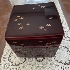 輪島塗り赤色花柄金箔装飾3段重箱　お値下げしました。のサムネイル