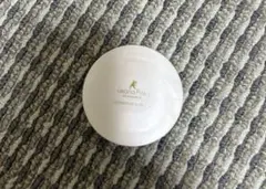 サナ　毛穴パテ職人　エッセンスBBパウダー