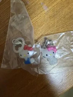 ハローキティ めじるしアクセサリー 2個セット ガチャ