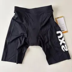 新品タグ付 2XU Aero Tri Short MT6430Bメンズ Sサイズのサムネイル