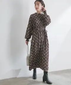 【美品】花柄長袖ワンピース　VIS