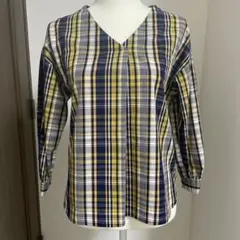 美品【FREDY emue】フレディエミュ　袖タックブラウス　ノーリーズのサムネイル