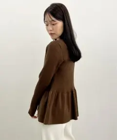 【新品タグ付き】Futie land ペプラムリブニット