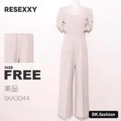 美品 RESEXXY オールインワン　パフスリーブ　ワイドネック　カットアウトのサムネイル